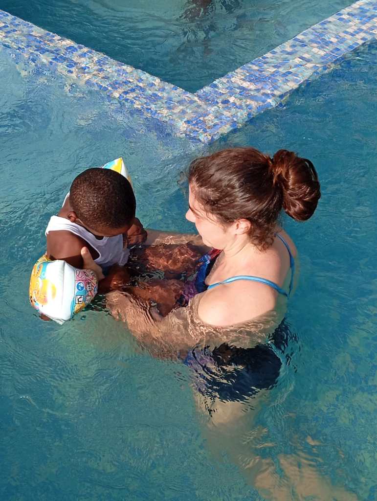 Giulia la Giovane in piscina